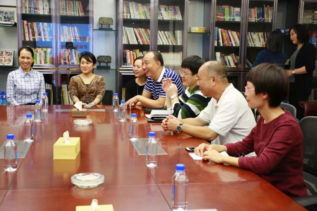深圳市盐田区人大代表专业小组调研尊龙凯时-尊龙凯时珠宝官网  珠宝批发龙头企业