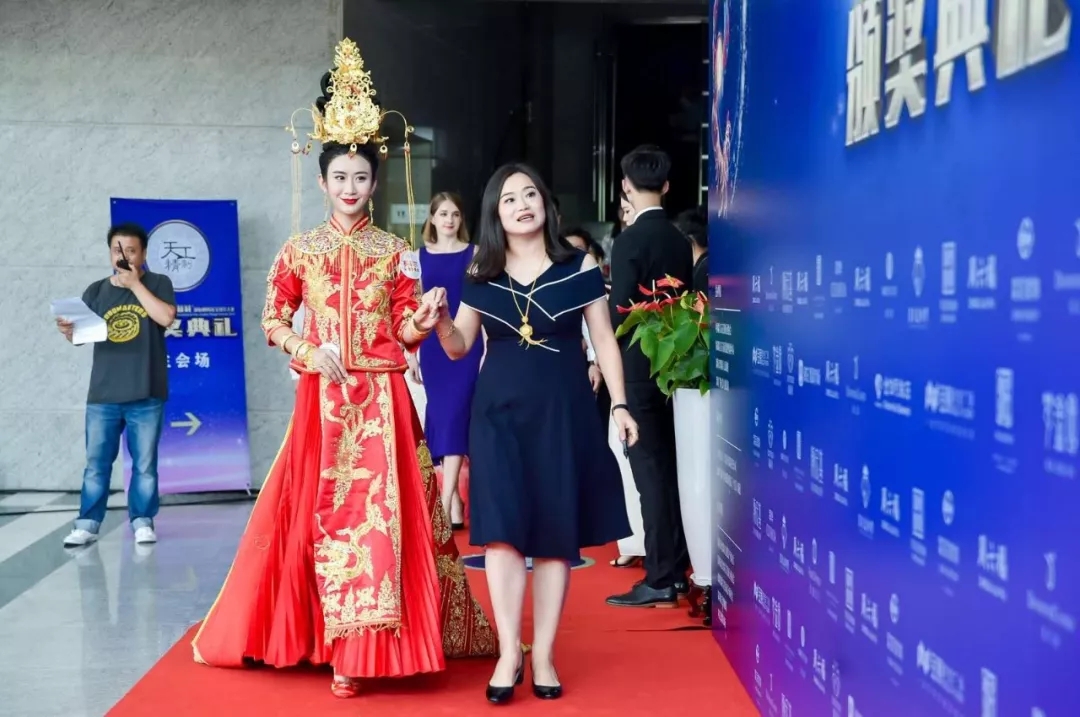 第4届"天工精制"国际时尚珠宝设计大赛盛放纵行，，，尊龙凯时荣获两项大奖-尊龙凯时珠宝官网  珠宝批发龙头企业